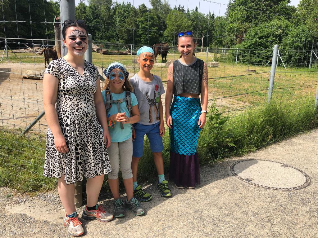 verkleidete cevianerinnen